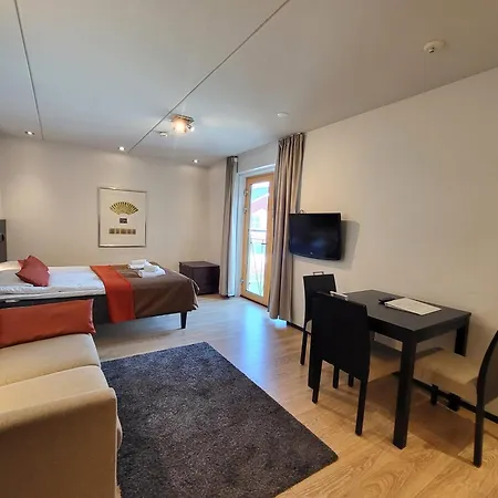 Gold Apartment *